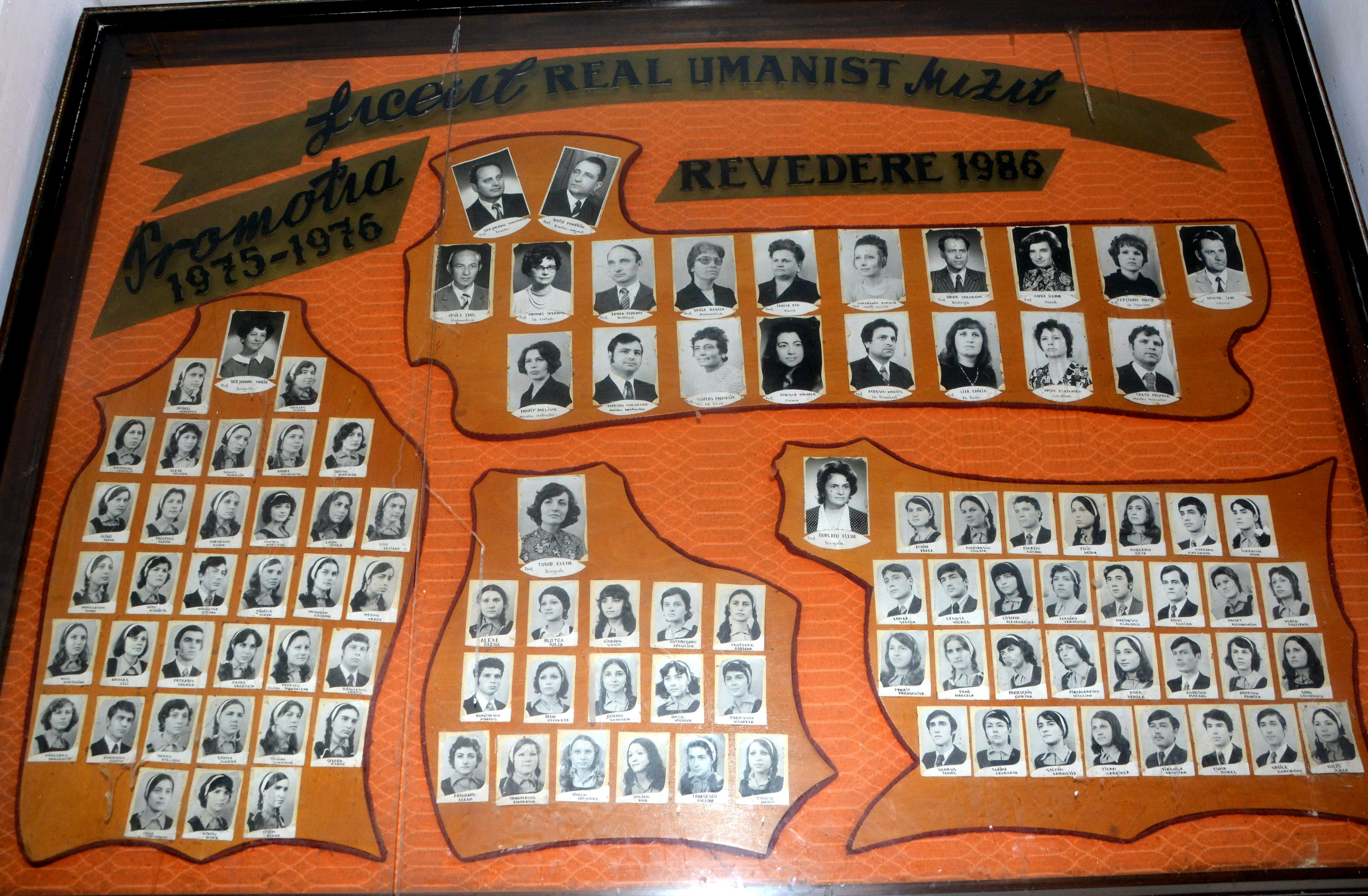 1976